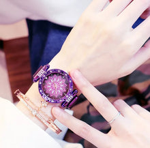 Load image into Gallery viewer, Women Mesh Magnet Buckle Lucky Flower Watches + bracelet set Luxury Ladies Rhinestone Quartz Watch Starry sky Relogio Feminino